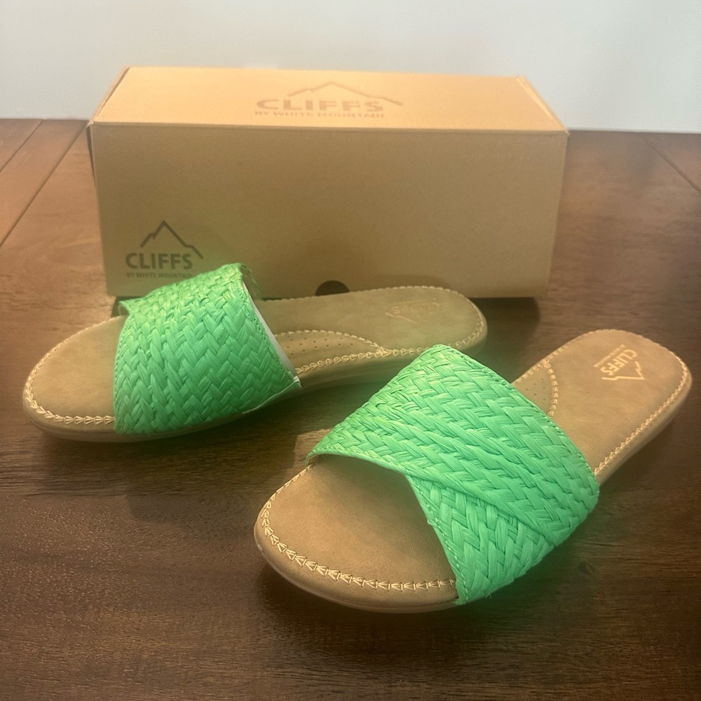 Cliffs Green Woven Slide Sandals - SZ 10